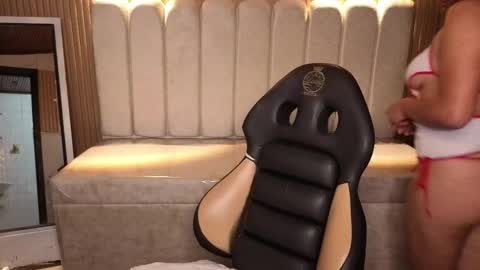 Snapshot of kendall_rossii_ chatting on November 27, 3:19 am kendall_rossii_ online show from November 27, 3:19 am