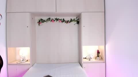 Snapshot of kendallrosse1 chatting on July 23, 1:09 pm Kendal online show from July 23, 1:09 pm