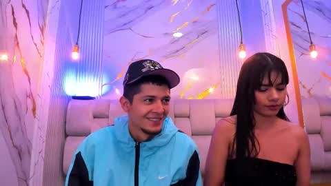 Snapshot of kendalltaylorr chatting on October 13, 12:05 pm Kendall and Taylor online show from October 13, 12:05 pm