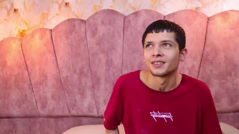 Kendall and Taylor online show from October 26, 12:22 pm