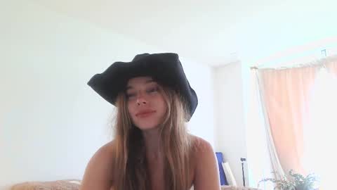 kendall online show from March 3, 6:55 pm