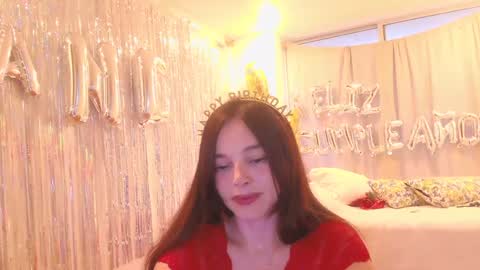 kendall online show from November 18, 8:57 pm