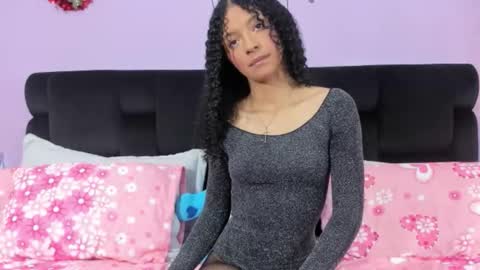 Snapshot of kendallwings chatting on November 26, 2:01 am kendallwings online show from November 26, 2:01 am