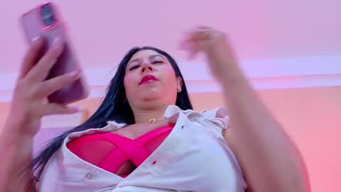   online show from January 19, 9:02 am