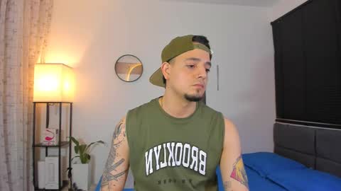 Snapshot of kendel_dimitri chatting on May 11, 4:51 am kendel_dimitri online show from May 11, 4:51 am