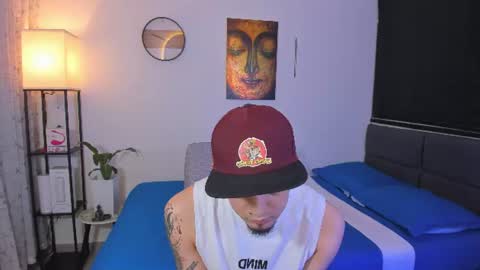 Snapshot of kendel_dimitri chatting on June 11, 2:11 am kendel_dimitri online show from June 11, 2:11 am