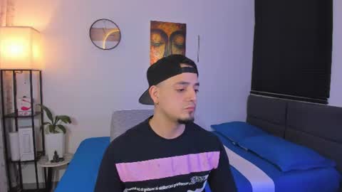 Snapshot of kendel_dimitri chatting on June 12, 6:45 am kendel_dimitri online show from June 12, 6:45 am