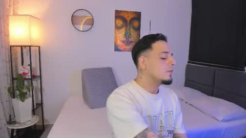 Snapshot of kendel_dimitri chatting on June 16, 3:42 am kendel_dimitri online show from June 16, 3:42 am