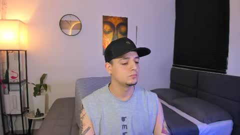 Snapshot of kendel_dimitri chatting on July 10, 6:07 am kendel_dimitri online show from July 10, 6:07 am