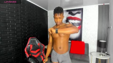 Snapshot of kender21_ chatting on January 16, 4:28 pm Kender online show from January 16, 4:28 pm