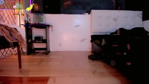 Snapshot of kendra_bailey chatting on June 25, 3:17 am Kendra Bailey online show from June 25, 3:17 am