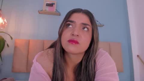 Snapshot of kendra_hottt chatting on November 26, 3:29 am kendra_hottt online show from November 26, 3:29 am