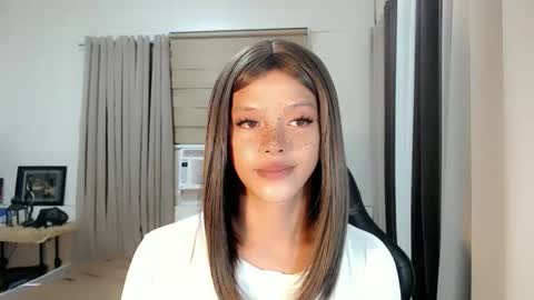 kendra_lunaxx online show from February 27, 9:26 pm