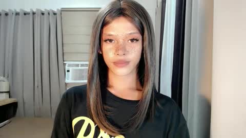 kendra_lunaxx online show from March 2, 7:21 pm