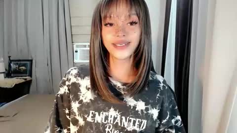 kendra_lunaxx online show from March 7, 7:33 pm