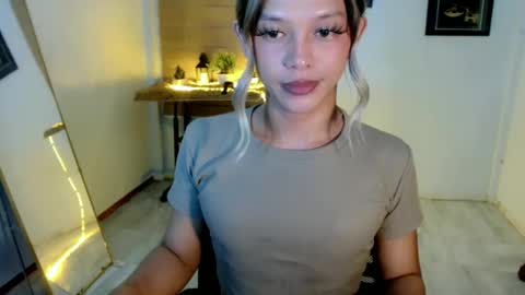 Snapshot of kendra_lunaxx chatting on May 30, 8:11 am kendra_lunaxx online show from May 30, 8:11 am
