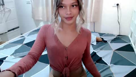 Snapshot of kendra_lunaxx chatting on June 11, 7:34 pm kendra_lunaxx online show from June 11, 7:34 pm