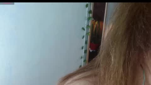 Snapshot of kendra_lust_69 chatting on September 29, 9:14 am kendra_lust_69 online show from September 29, 9:14 am