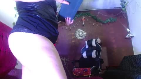 Snapshot of kendra_lust_69 chatting on November 20, 9:20 am kendra_lust_69 online show from November 20, 9:20 am