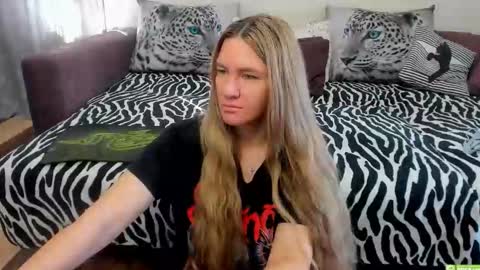 Snapshot of kendra_xx_ chatting on September 11, 2:00 am Kendra online show from September 11, 2:00 am