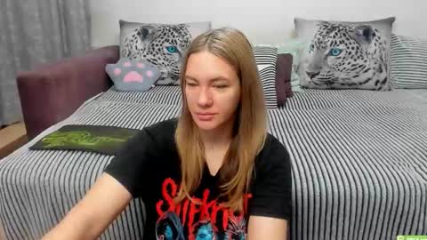 Snapshot of kendra_xx_ chatting on November 13, 11:47 pm Kendra online show from November 13, 11:47 pm