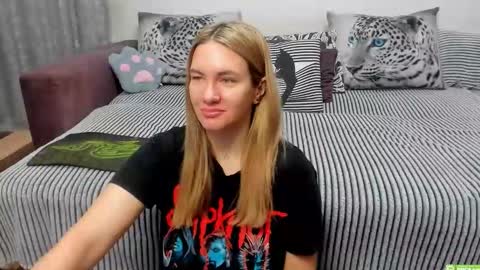 Snapshot of kendra_xx_ chatting on November 25, 11:38 pm Kendra online show from November 25, 11:38 pm