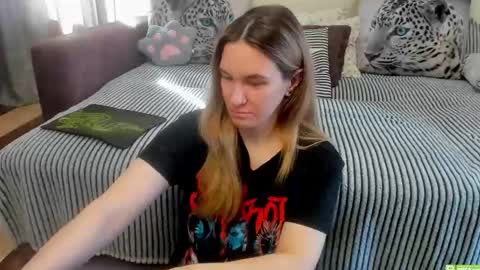 Kendra online show from April 28, 2:27 am