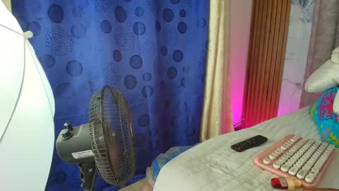 Mamasita online show from February 11, 1:38 pm