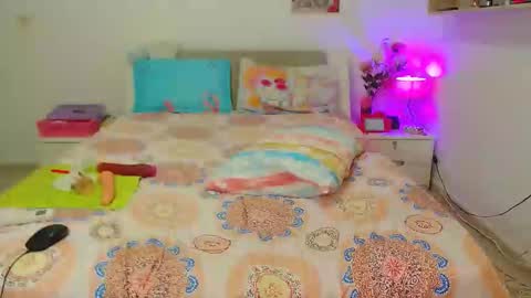 Snapshot of kendralove31 chatting on December 24, 4:55 am kendralove online show from December 24, 4:55 am