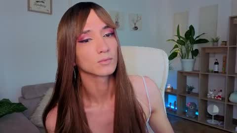 Snapshot of kendry_fox420_ chatting on June 17, 6:31 pm kendry_fox420_ online show from June 17, 6:31 pm
