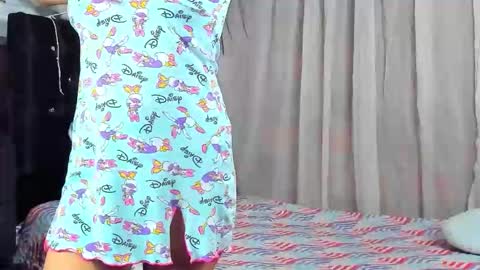 kenia walker online show from March 13, 11:17 am