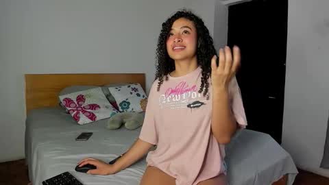 Snapshot of keniia_riizz chatting on February 10, 9:30 pm Kenia online show from February 10, 9:30 pm