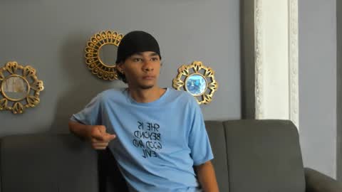 kenix online show from November 13, 7:57 pm