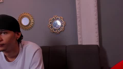 kenix online show from November 16, 7:41 pm