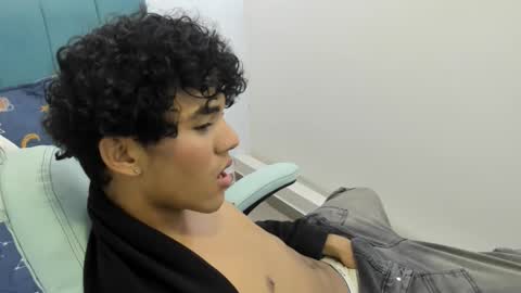 K E N N Y online show from March 5, 4:19 am