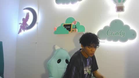 K E N N Y online show from March 8, 3:21 am