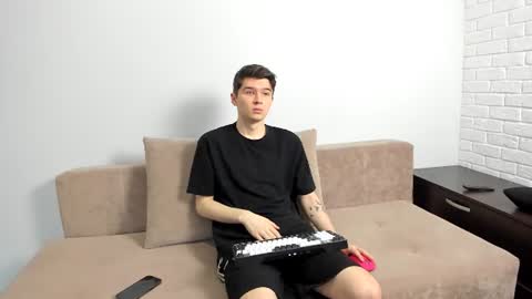 Snapshot of kennedy_max chatting on June 27, 12:22 pm kennedy max online show from June 27, 12:22 pm
