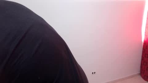 Kennfox777 online show from December 5, 6:37 pm