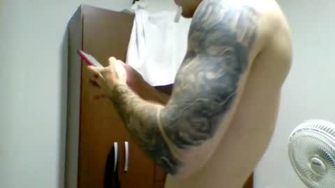 Snapshot of kennerfox77 chatting on July 12, 1:18 am Kennfox777 online show from July 12, 1:18 am