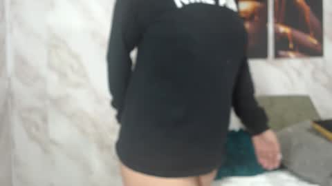 Snapshot of kennethcodyy chatting on October 10, 11:42 am kennethcodyy online show from October 10, 11:42 am