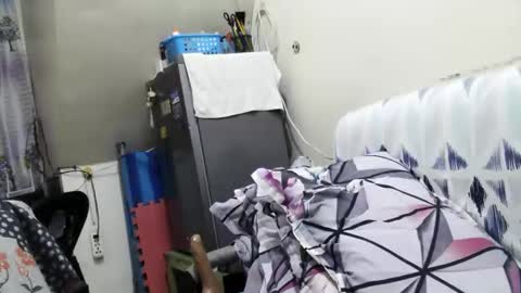 Snapshot of kenneyjean33 chatting on December 15, 7:18 pm jeanny online show from December 15, 7:18 pm