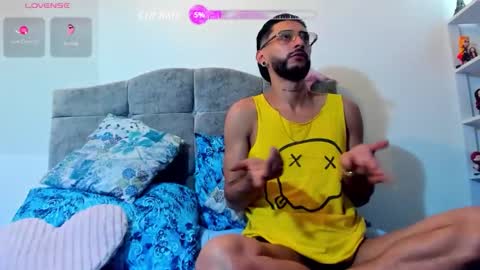 Snapshot of kenny_jackson_2025 chatting on February 17, 3:03 am kenny and Ian online show from February 17, 3:03 am