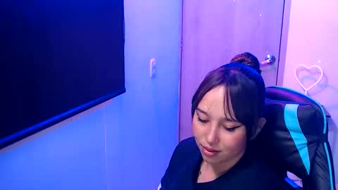 kenshi2302 online show from May 5, 1:24 am