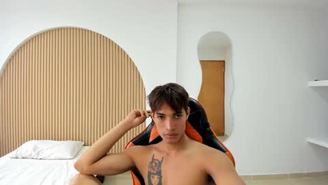 kenshi_roa online show from April 30, 8:48 pm