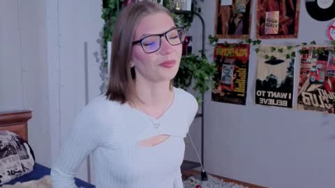 Lisa online show from January 17, 9:03 am