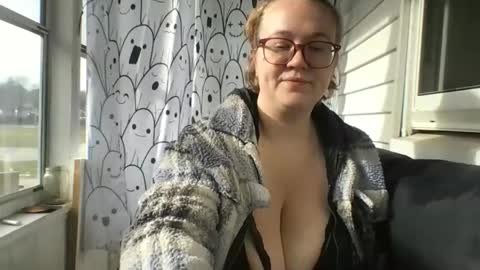 Snapshot of kenzibb chatting on January 14, 4:23 pm kenzibb online show from January 14, 4:23 pm