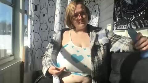 Snapshot of kenzibb chatting on February 9, 3:38 pm kenzibb online show from February 9, 3:38 pm