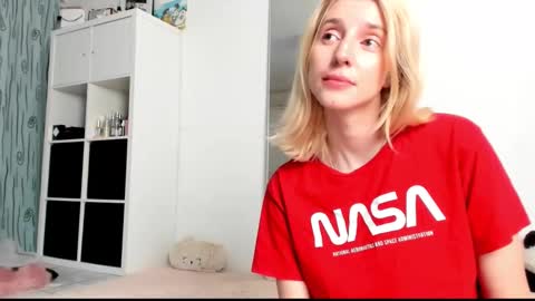 Snapshot of kenziedawton chatting on March 6, 6:30 am Kenzie online show from March 6, 6:30 am