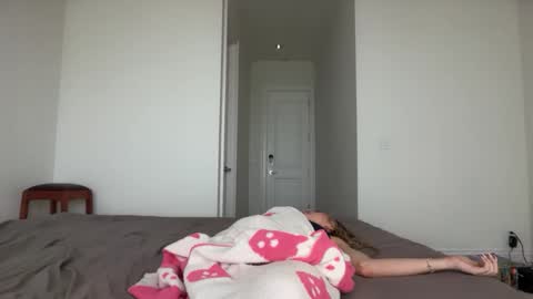 kenziesmithh online show from September 11, 4:29 pm