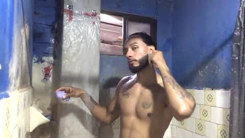 kerian online show from October 5, 8:07 pm